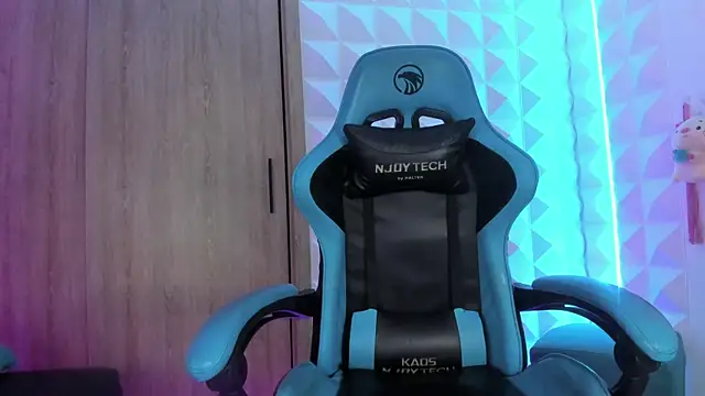 Snapshot of Jendralevis chatting on 02/07/25, 11:13 Jendralevis online show from 02/07/25, 11:13