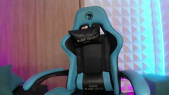 Snapshot of Jendralevis chatting on 03/10/25, 08:12 Jendralevis online show from 03/10/25, 08:12