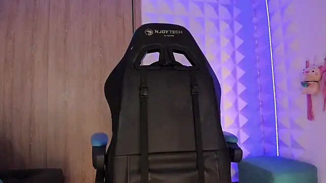 Snapshot of Jendralevis chatting on 10/01/25, 08:04 Jendralevis online show from 10/01/25, 08:04