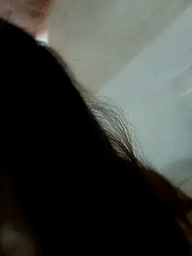 LunaGil1 online show from 02/09/25, 06:58