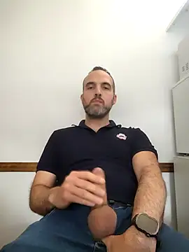 leon3875 online show from 11/28/25, 03:25