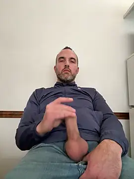 leon3875 online show from 05/28/26, 03:31