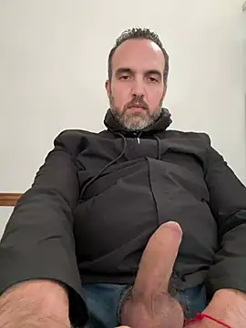 leon3875 online show from 07/29/26, 03:21
