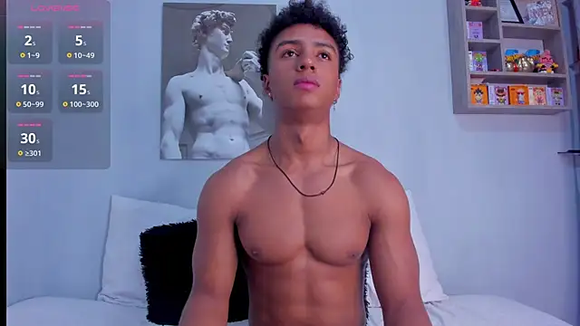 MagnusKing  online show from 10/01/25, 01:28