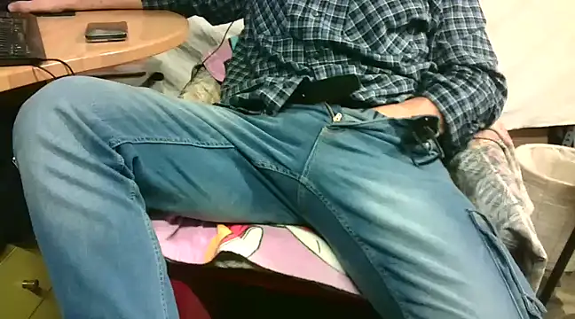 Giulio35 Pika online show from 01/07/25, 05:53