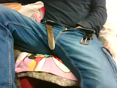 Giulio35 Pika online show from 11/21/25, 05:50