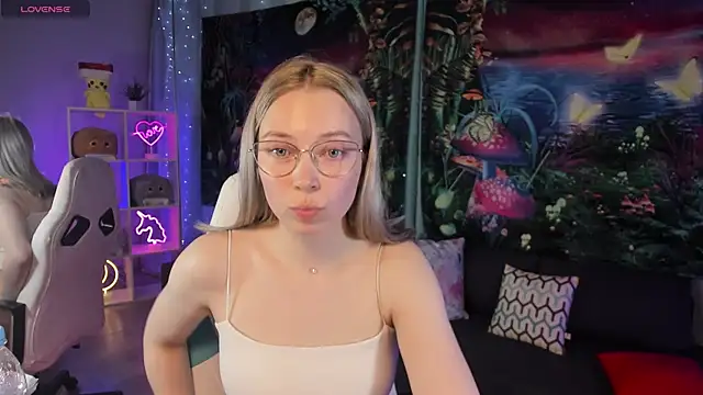 TiffanyBatson online show from 03/04/25, 07:30