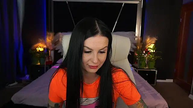AmberDismond online show from 05/13/26, 05:49
