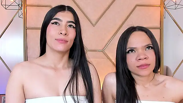 siara and zoe online show from 01/15/25, 01:12