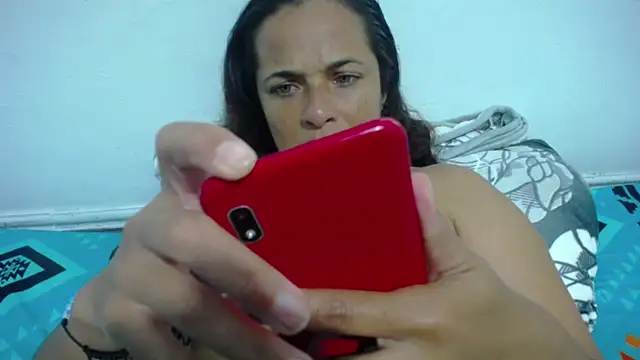 Snapshot of GiveLove1 chatting on 01/07/25, 12:45 GiveLove1 online show from 01/07/25, 12:45