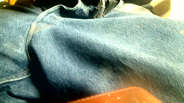 Snapshot of markluvskitty chatting on 02/11/26, 02:44 markluvskitty online show from 02/11/26, 02:44