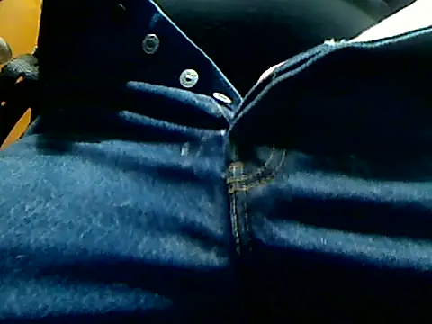 Snapshot of markluvskitty chatting on 02/13/26, 02:57 markluvskitty online show from 02/13/26, 02:57