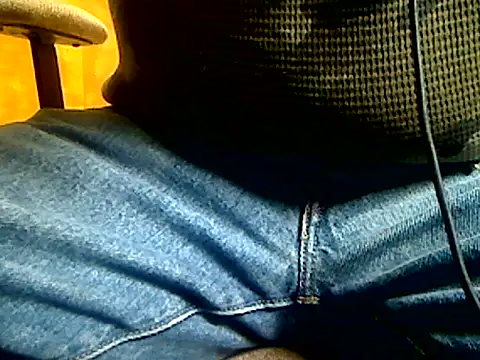 Snapshot of markluvskitty chatting on 02/18/26, 02:13 markluvskitty online show from 02/18/26, 02:13