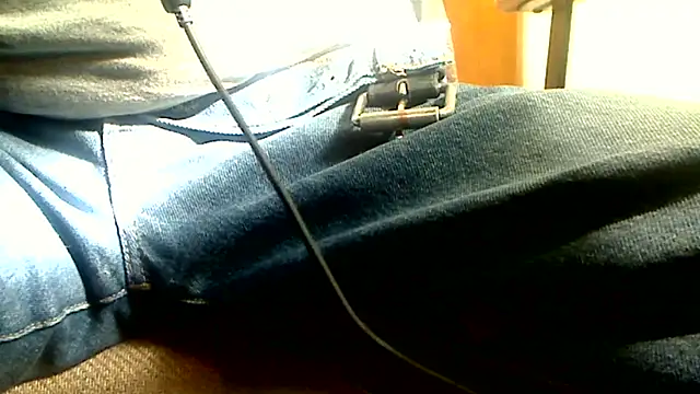 Snapshot of markluvskitty chatting on 03/13/26, 02:34 markluvskitty online show from 03/13/26, 02:34