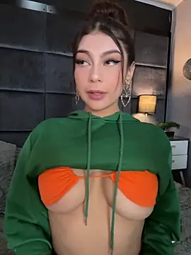 CHERRYY BOMB  online show from 10/13/25, 10:48