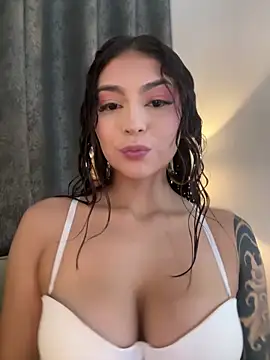 CHERRYY BOMB  online show from 06/08/26, 03:23