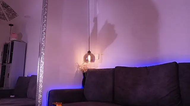 Isabella francoo online show from 06/16/26, 11:46
