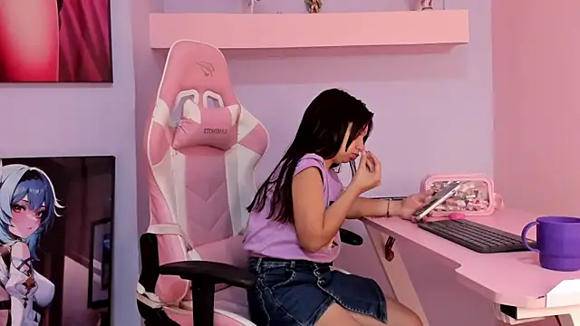 CharlotteMuller online show from 05/03/26, 08:37