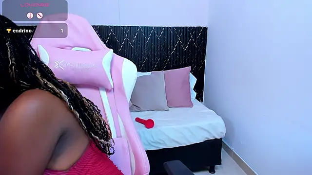 chanel brunette online show from 03/18/25, 09:10