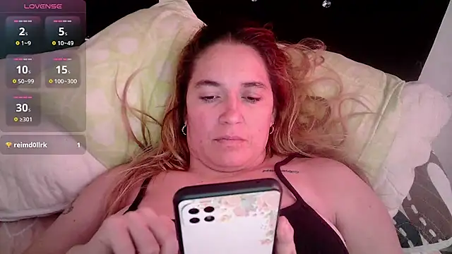 Izury Blondee online show from 02/25/25, 02:00