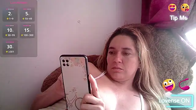 Izury Blondee online show from 03/01/25, 02:55