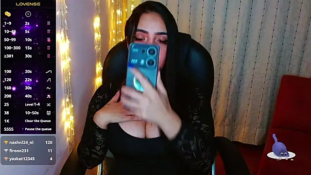 Snapshot of AmberGoddess_ chatting on 01/27/25, 04:41 AmberGoddess online show from 01/27/25, 04:41