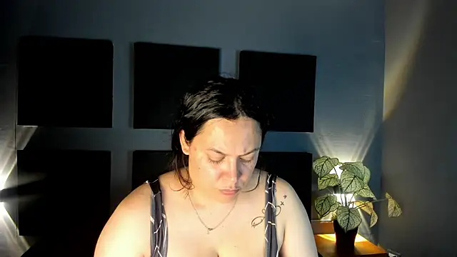 Biiancacox online show from 09/19/25, 03:08