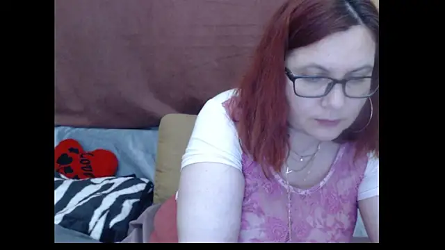 PlayfullMature online show from 04/24/26, 08:11