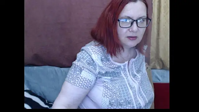 Snapshot of PlayfullMature chatting on 05/09/26, 09:42 PlayfullMature online show from 05/09/26, 09:42