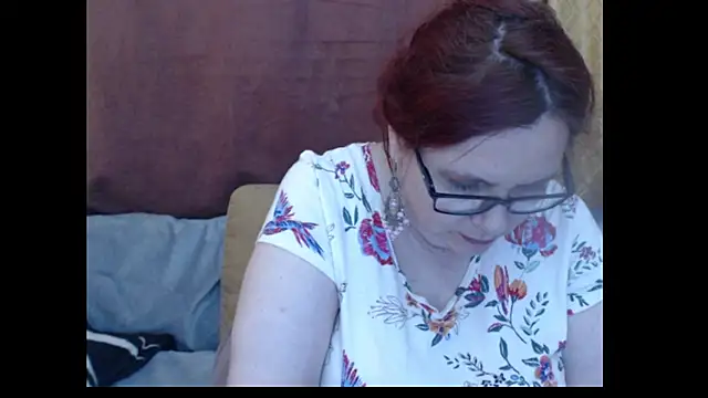 Snapshot of PlayfullMature chatting on 05/11/26, 10:43 PlayfullMature online show from 05/11/26, 10:43
