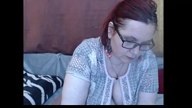 Snapshot of PlayfullMature chatting on 05/17/26, 12:34 PlayfullMature online show from 05/17/26, 12:34