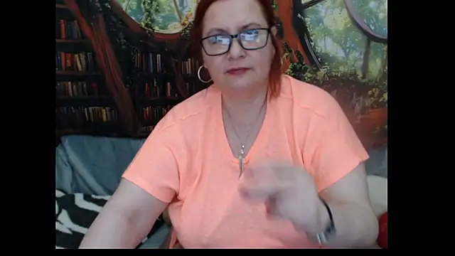 Snapshot of PlayfullMature chatting on 05/24/26, 06:24 PlayfullMature online show from 05/24/26, 06:24