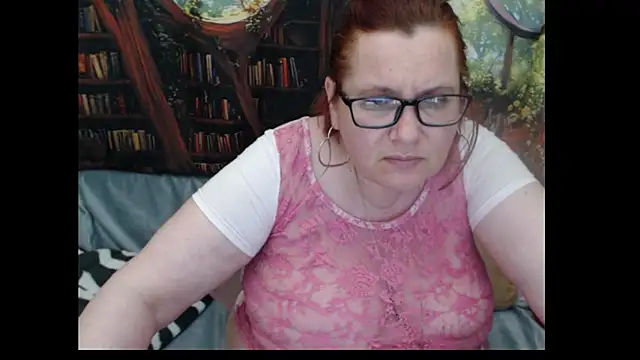 Snapshot of PlayfullMature chatting on 05/29/26, 12:19 PlayfullMature online show from 05/29/26, 12:19