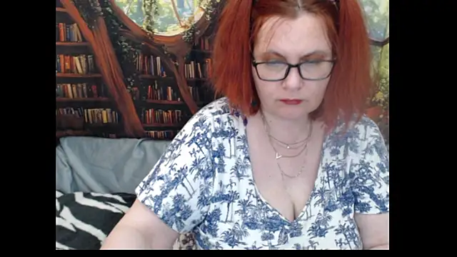 Snapshot of PlayfullMature chatting on 05/30/26, 03:42 PlayfullMature online show from 05/30/26, 03:42