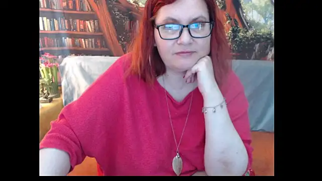 Snapshot of PlayfullMature chatting on 06/07/26, 02:43 PlayfullMature online show from 06/07/26, 02:43