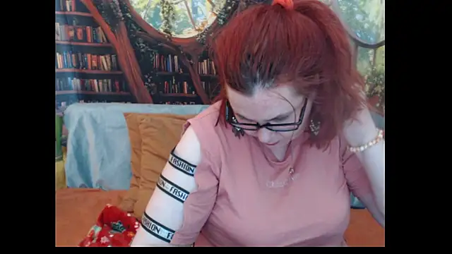 Snapshot of PlayfullMature chatting on 06/16/26, 11:57 PlayfullMature online show from 06/16/26, 11:57
