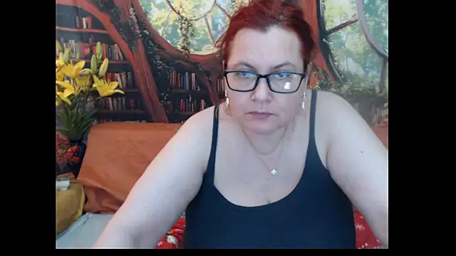 Snapshot of PlayfullMature chatting on 06/28/26, 09:26 PlayfullMature online show from 06/28/26, 09:26