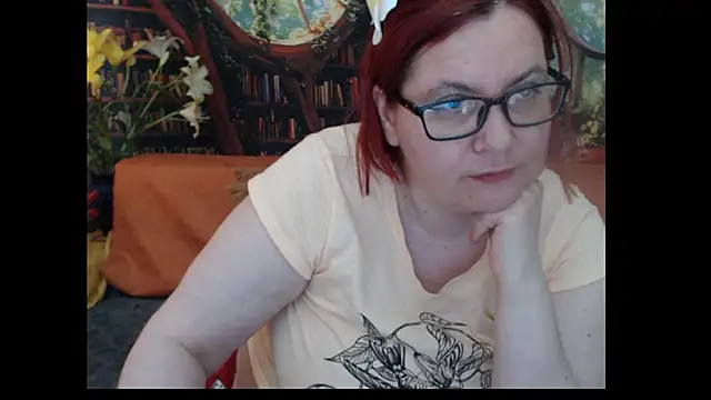 Snapshot of PlayfullMature chatting on 07/07/26, 01:15 PlayfullMature online show from 07/07/26, 01:15