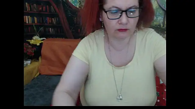 Snapshot of PlayfullMature chatting on 07/10/26, 08:33 PlayfullMature online show from 07/10/26, 08:33