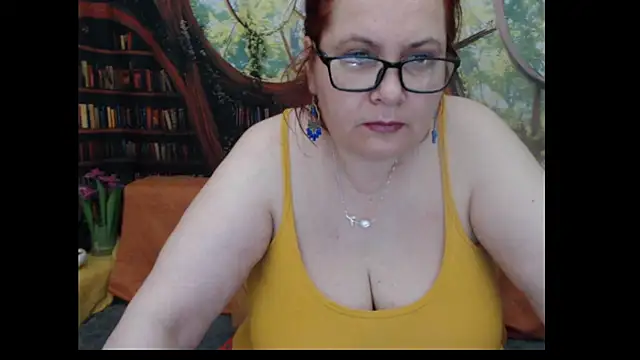 Snapshot of PlayfullMature chatting on 07/27/26, 06:04 PlayfullMature online show from 07/27/26, 06:04