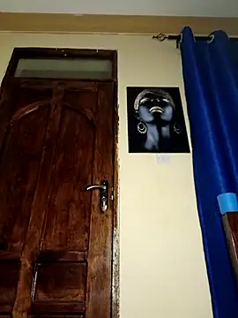 queennapal online show from 03/14/25, 01:48