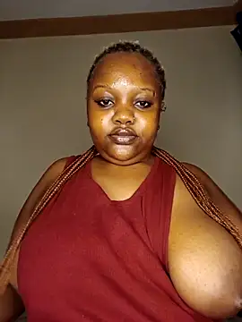 queennapal online show from 10/10/25, 07:46