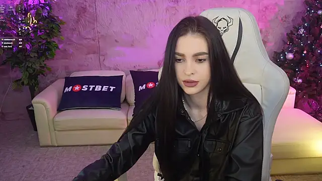 Tina Breeze online show from 12/29/24, 06:16