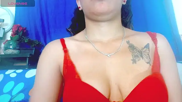 Eva Hoot online show from 04/27/26, 02:26