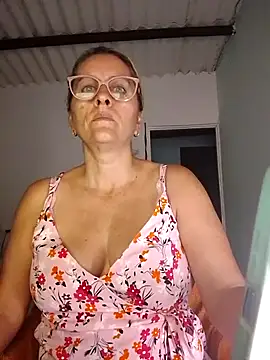 Snapshot of deisy_summers47x chatting on 03/14/25, 01:24 deisy summers47x online show from 03/14/25, 01:24