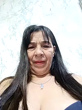 Snapshot of biancchi chatting on 05/20/26, 12:33 biancchi online show from 05/20/26, 12:33