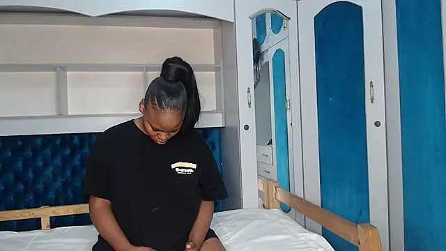 Snapshot of SexyKate852 chatting on 11/22/25, 08:57 SexyKate852 online show from 11/22/25, 08:57