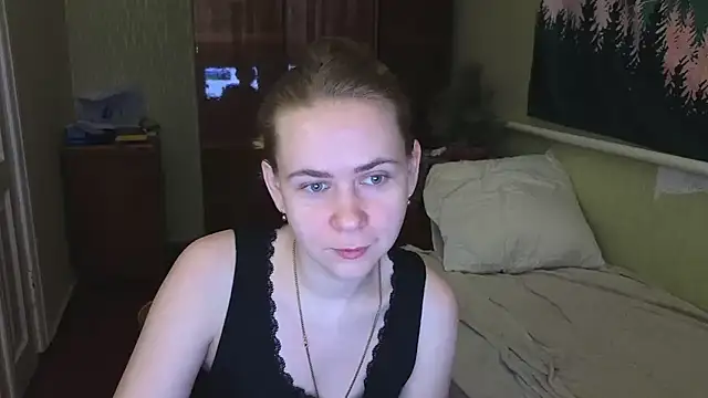 Snapshot of Riley_Roo chatting on 01/19/25, 06:21 Riley Roo online show from 01/19/25, 06:21