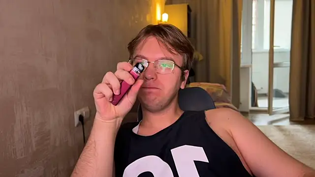 kiopiggy online show from 11/13/25, 11:31