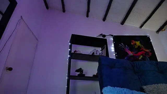 IsaBaileys  online show from 01/13/25, 07:10